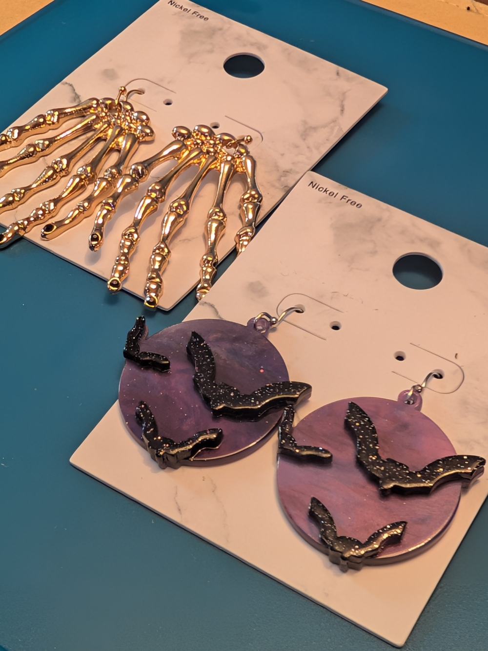 🎃 Halloween Earring Set Gold Tone Skeleton Hands & Purple Moon Glitter Bats